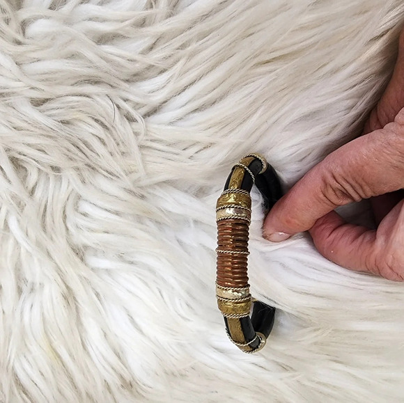 Vintage Wire‎ wrapped cuff - Picture 5 of 8